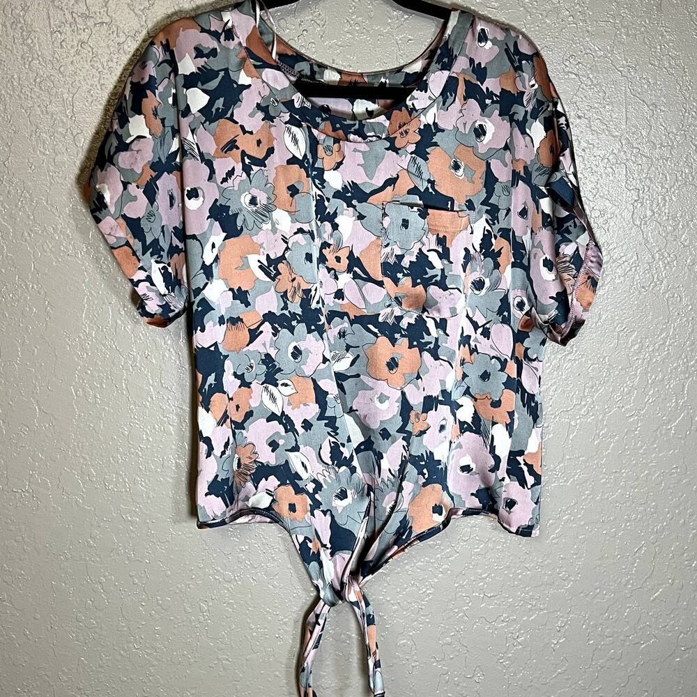 Atmosphere front tie satin floral top size 6 S/M